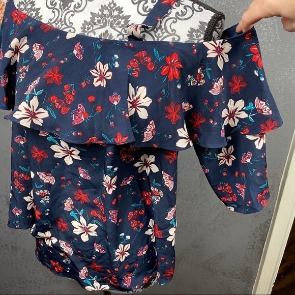 Rachel Zoe One Shoulder ruffle Floral Pullover Top - Picture 7 of 10